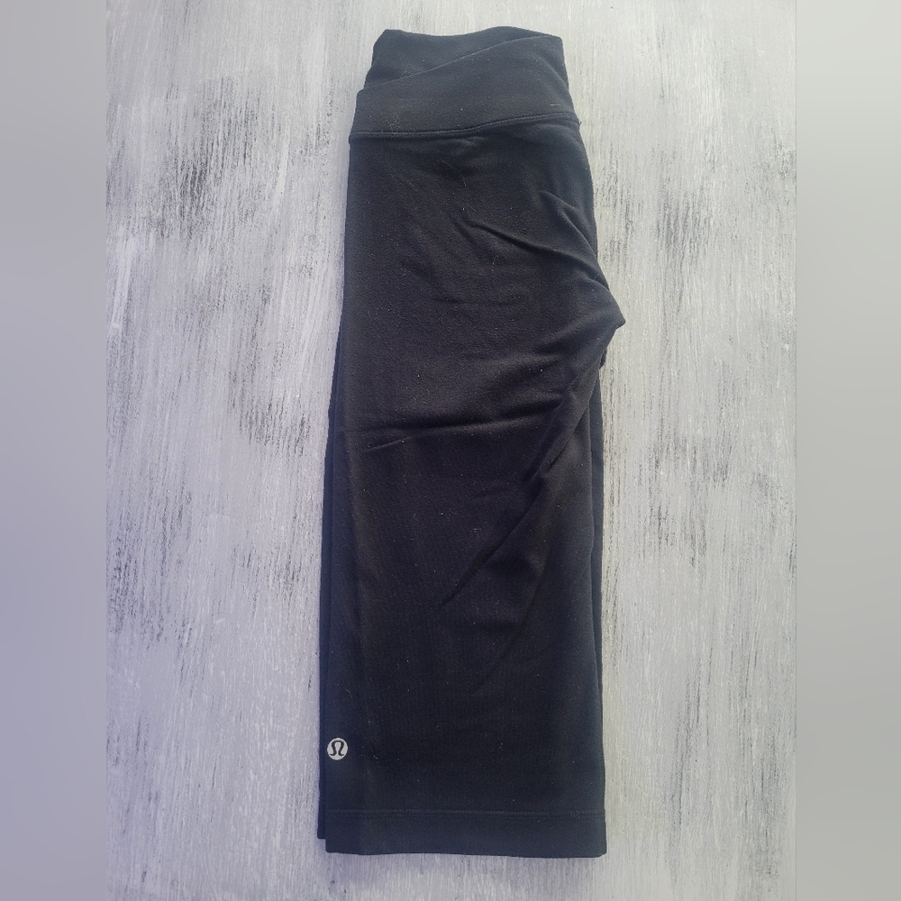 Lululemon crops